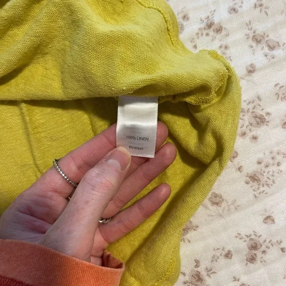 Yellow/Green linen Button-Up Top - Picture 3 of 6